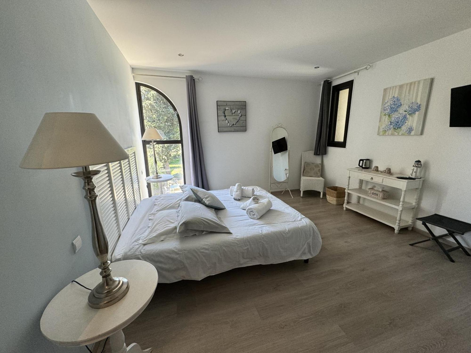 B&B Maison D'Hote Et Gite Mas D'Eymard Arles Zimmer foto